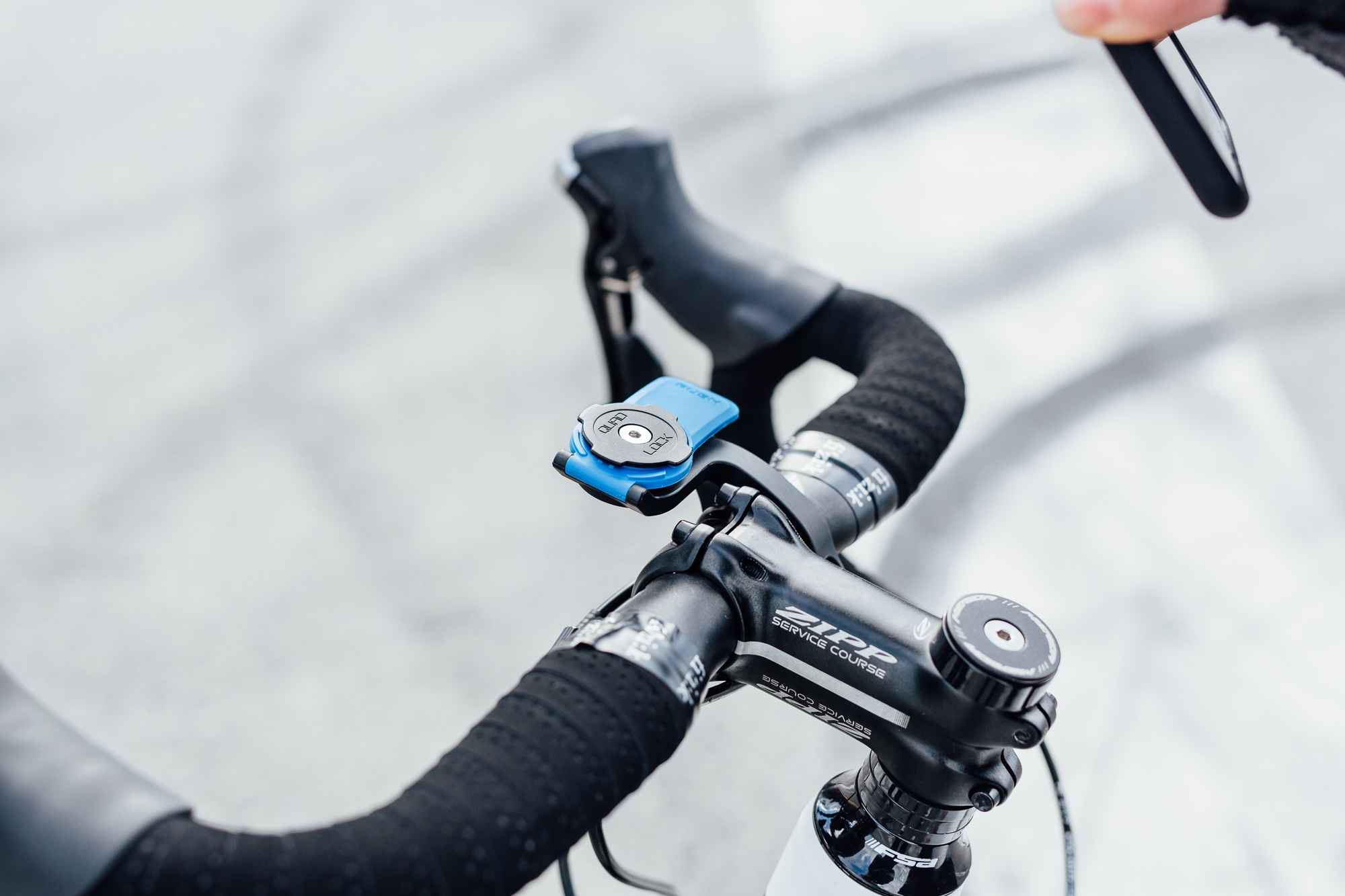 Крепление с выносом Quad Lock® Out Front Mount на вело руль