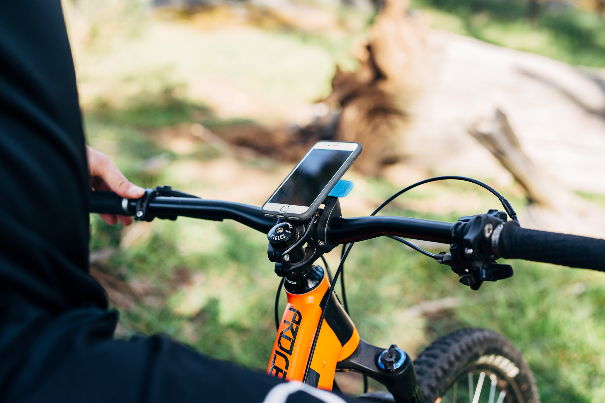 Крепление с выносом Quad Lock® Out Front Mount на вело руль