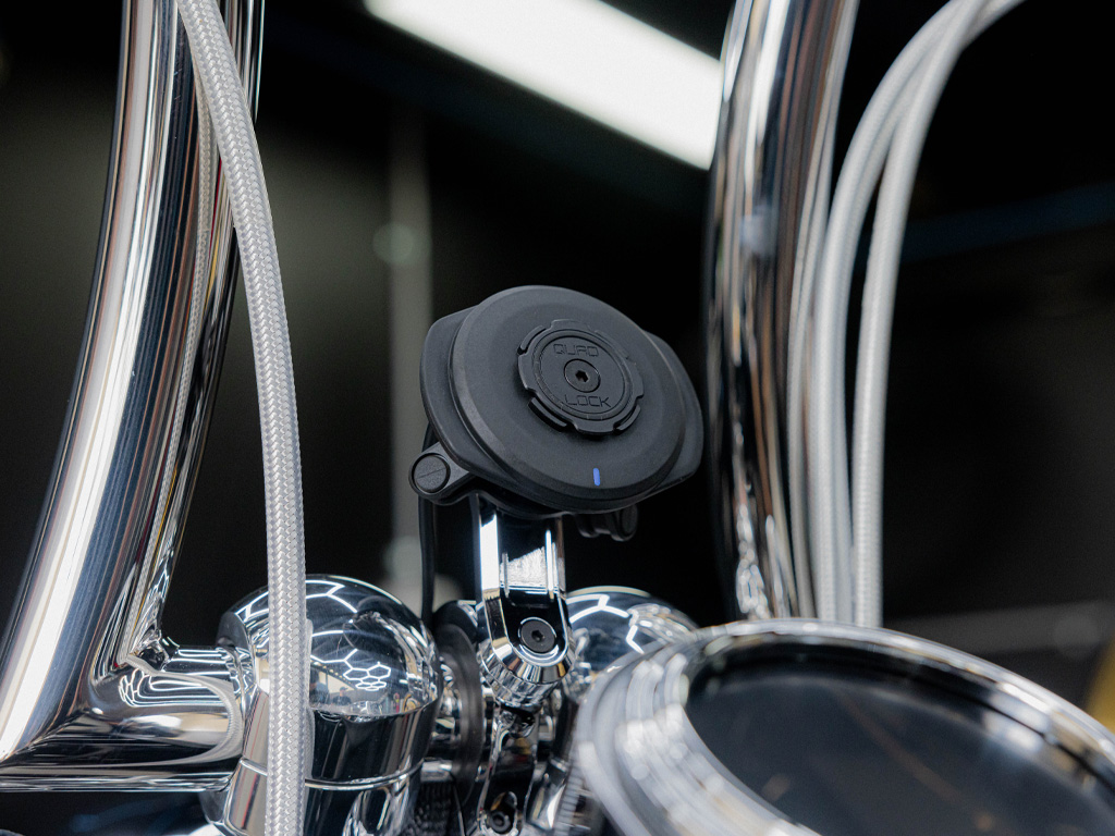 Увеличенное хромированное крепление на трубчатый руль мотоцикла ПРО Quad Lock® Motorcycle Handlebar 