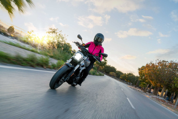 shima_daybreaker_pink_lady_moto_optimized