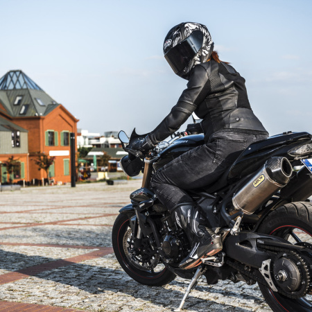 Мотокуртка женская кожаная Rebelhorn Rocket черный - магазин Motostyles